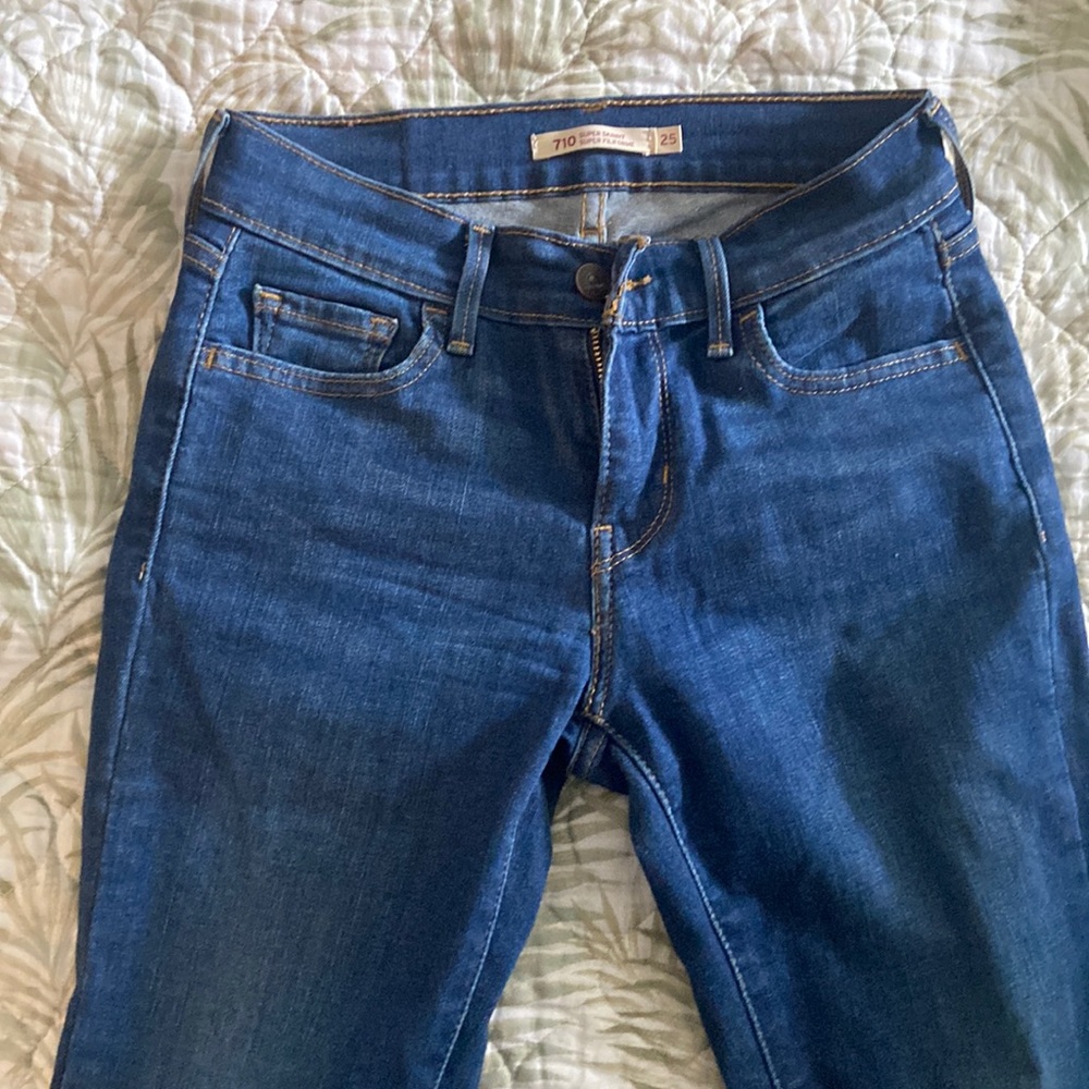 Classic Levi’s skinny jeans
